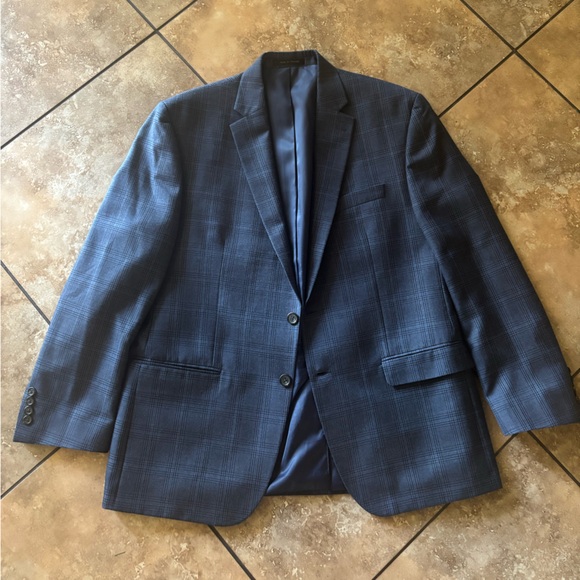 Chaps Men’s dark Navy Plaid Sport Coat